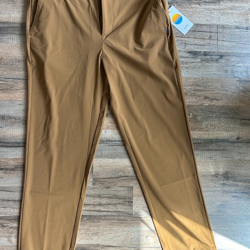 NWT Vuori Fleet Jogger Men's Performance Joggers